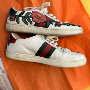 Used Gucci Floral Ace Sneakers size 37.5 fits a size 8